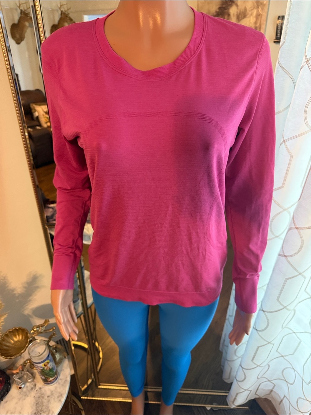 lululemon athletica Women's Long-Sleeve Crewneck Top - Fuchsia Pink